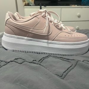 Nike Platform Court Vision Alta